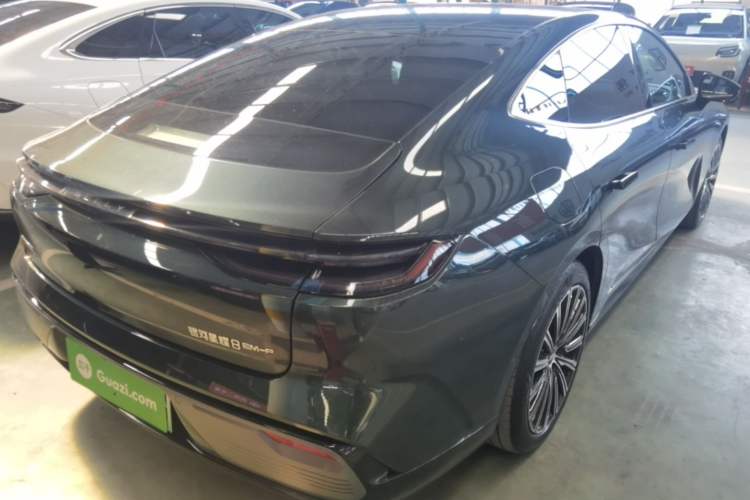 Used Geely Galaxy 8 2025 130km EM-P Starship Edition Rear Right 45 Deg