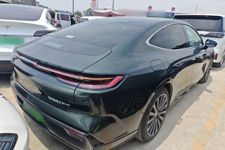 Used Geely Galaxy 8 2025 130km EM-P Starship Edition Rear Right 45 Deg