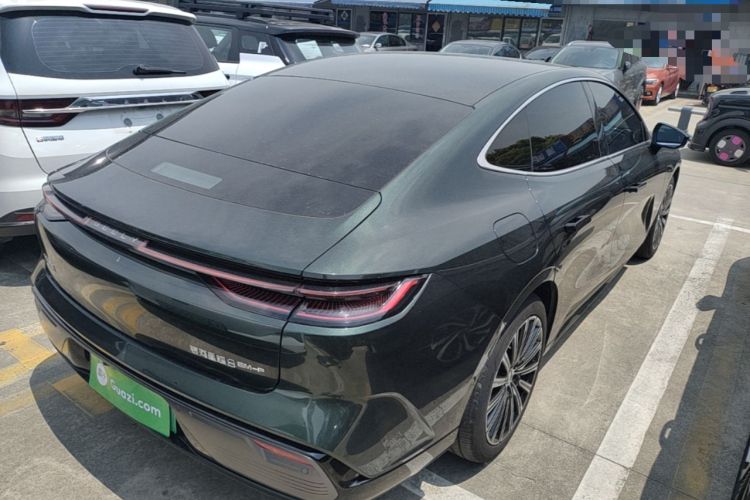 Used Geely Galaxy 8 2025 130km EM-P Starship Edition Rear Right 45 Deg