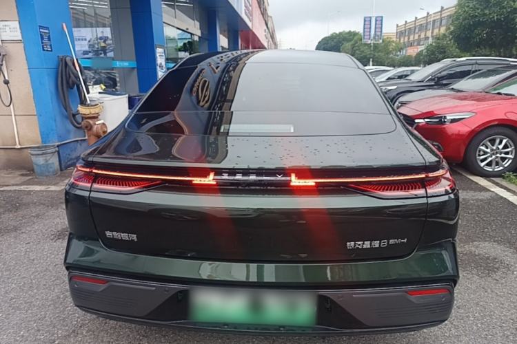 Used Geely Galaxy 8 2025 130km EM-i Flagship Edition Rear