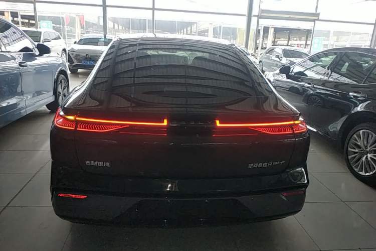 Used Geely Galaxy 8 2025 130km EM-P Starship Edition Rear