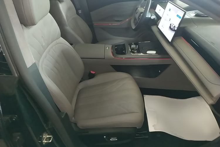 Used Geely Galaxy 8 2025 130km EM-P Starship Edition Right Front Seat