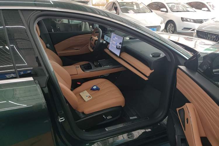 Used Geely Galaxy 8 2025 130km EM-P Starship Edition Right Front Seat
