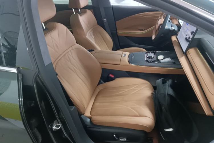 Used Geely Galaxy 8 2025 130km EM-P Starship Edition Right Front Seat