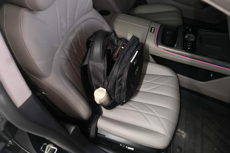 Used Geely Galaxy 8 2025 130km EM-P Starship Edition Right Front Seat