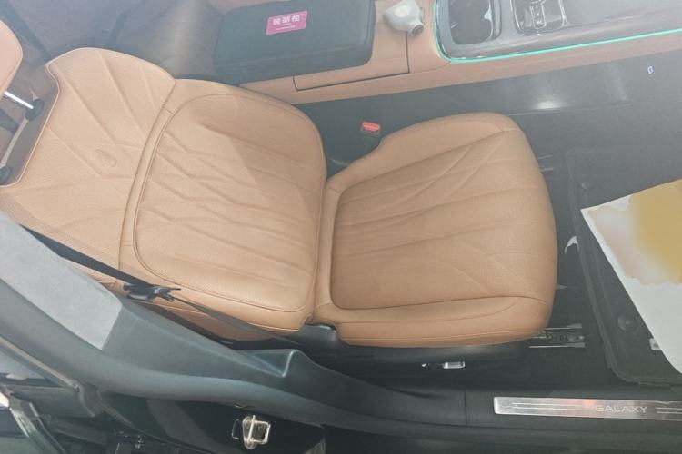 Used Geely Galaxy 8 2025 130km EM-P Starship Edition Right Front Seat