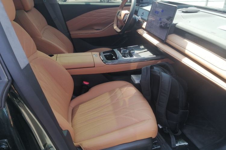 Used Geely Galaxy 8 2025 130km EM-P Starship Edition