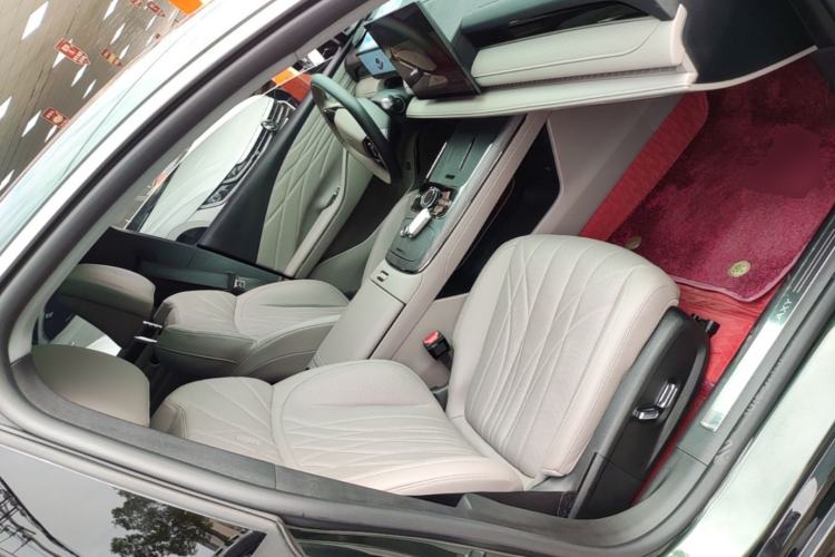 Used Geely Galaxy 8 2025 130km EM-i Prestige Edition Right Front Seat