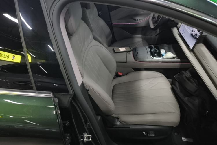 Used Geely Galaxy 8 2025 130km EM-P Starship Edition Right Front Seat