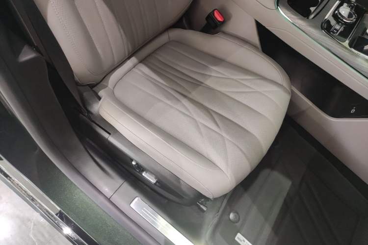 Used Geely Galaxy 8 2025 130km EM-P Starship Edition Right Front Seat