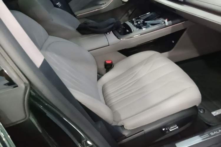 Used Geely Galaxy 8 2025 130km EM-P Starship Edition Right Front Seat