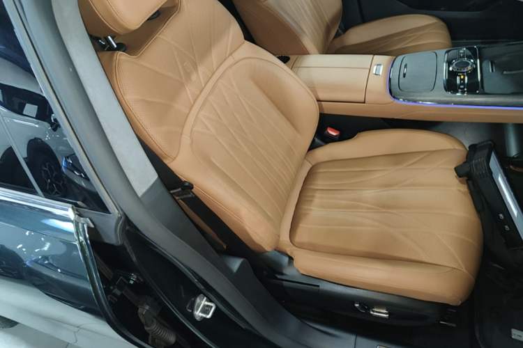 Used Geely Galaxy 8 2025 130km EM-P Starship Edition Right Front Seat