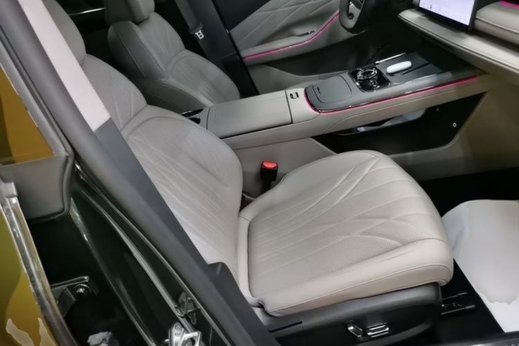 Used Geely Galaxy 8 2025 130km EM-P Starship Edition Right Front Seat