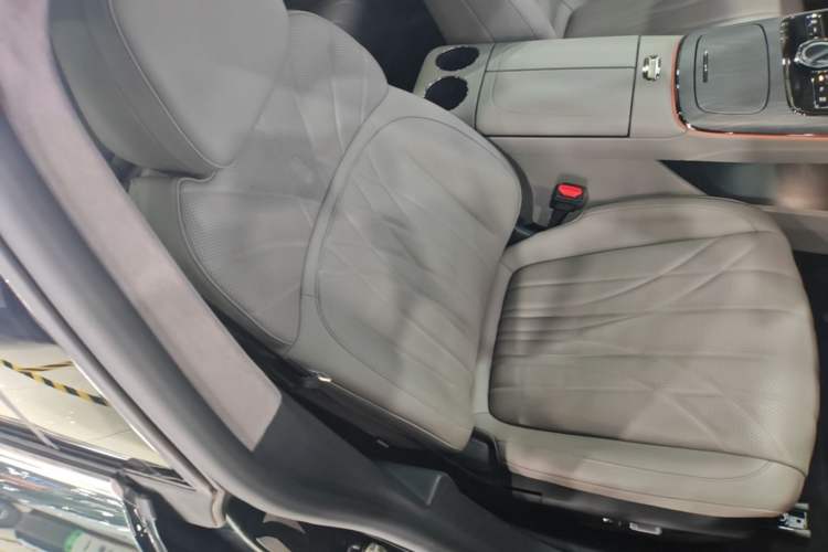 Used Geely Galaxy 8 2025 130km EM-P Starship Edition Right Front Seat