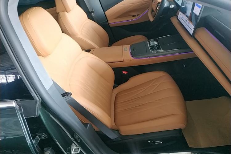 Used Geely Galaxy 8 2025 130km EM-P Starship Edition Right Front Seat