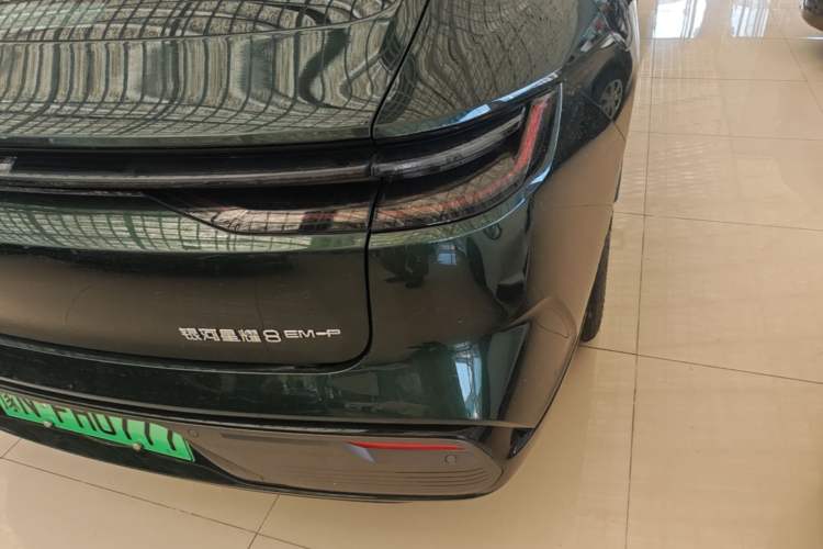 Used Geely Galaxy 8 2025 130km EM-P Starship Edition Right Rear Taillight