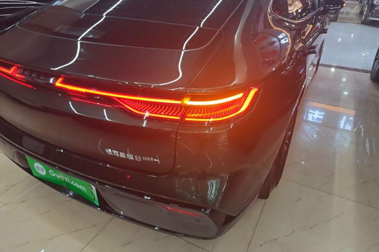 Used Geely Galaxy 8 2025 130km EM-i Deluxe Edition Right Rear Taillight