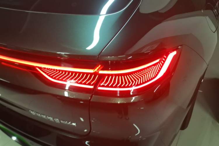 Used Geely Galaxy 8 2025 130km EM-i Flagship Edition Right Rear Taillight