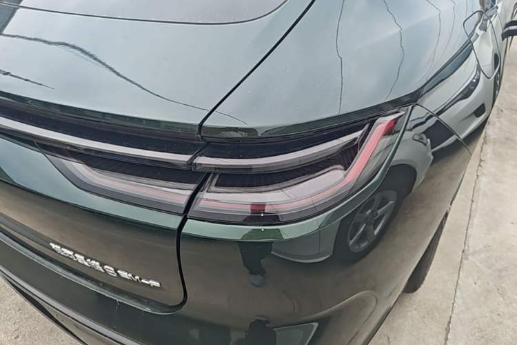 Used Geely Galaxy 8 2025 130km EM-P Starship Edition Right Rear Taillight
