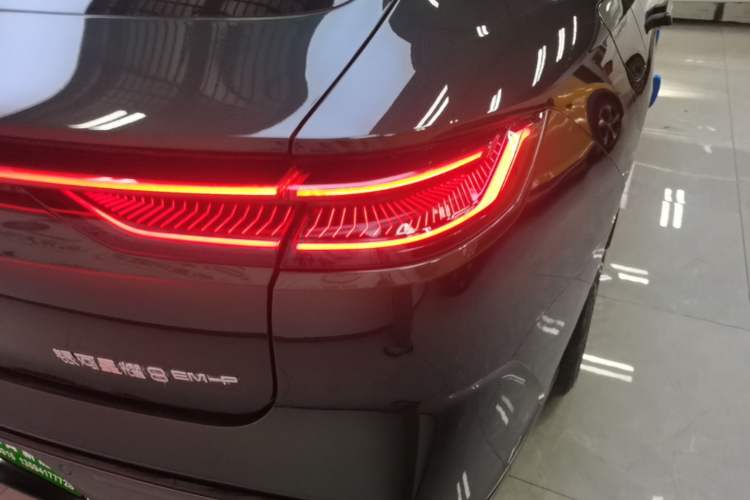 Used Geely Galaxy 8 2025 130km EM-P Starship Edition Right Rear Taillight