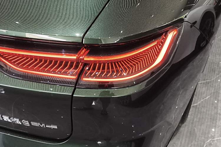 Used Geely Galaxy 8 2025 130km EM-P Starship Edition Right Rear Taillight