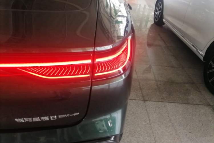 Used Geely Galaxy 8 2025 130km EM-P Starship Edition Right Rear Taillight