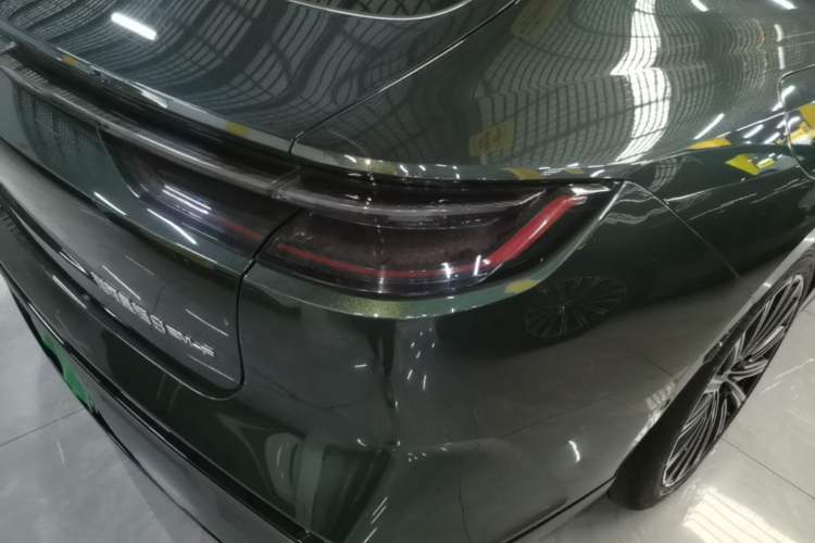 Used Geely Galaxy 8 2025 130km EM-P Starship Edition Right Rear Taillight