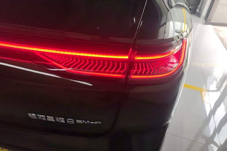 Used Geely Galaxy 8 2025 130km EM-P Starship Edition Right Rear Taillight
