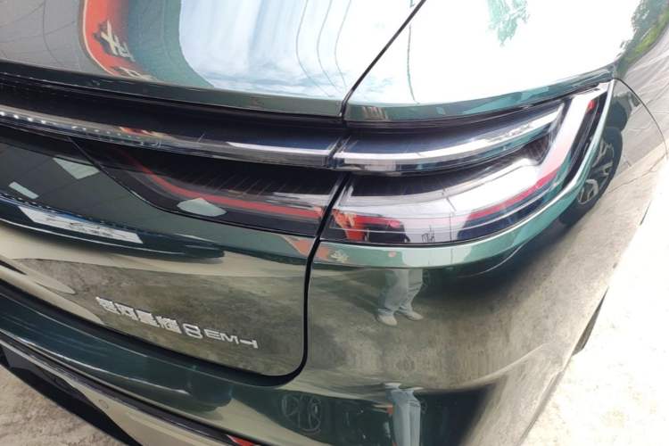 Used Geely Galaxy 8 2025 130km EM-i Prestige Edition Right Rear Taillight