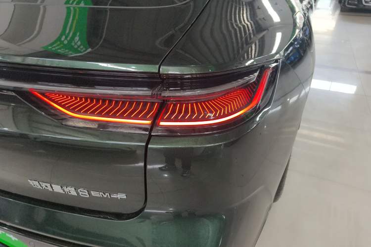 Used Geely Galaxy 8 2025 130km EM-P Starship Edition Right Rear Taillight