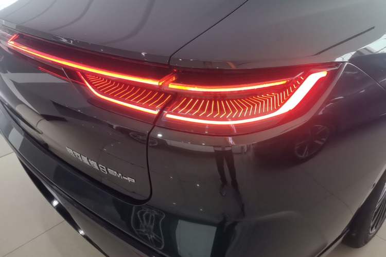 Used Geely Galaxy 8 2025 130km EM-P Starship Edition Right Rear Taillight