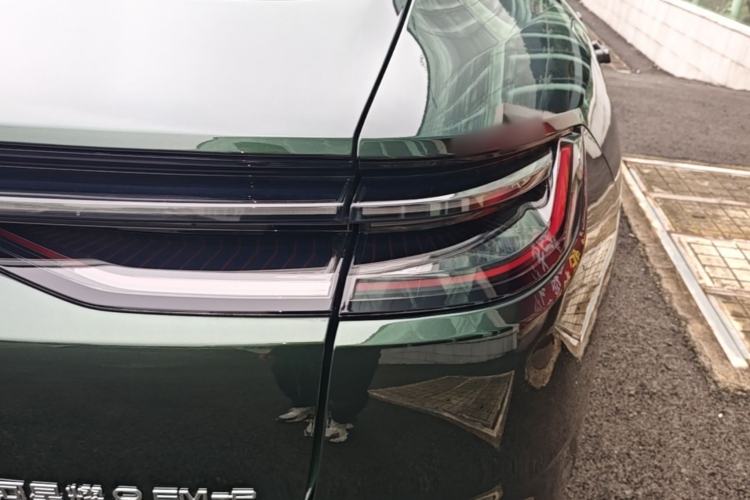 Used Geely Galaxy 8 2025 130km EM-P Starship Edition Right Rear Taillight