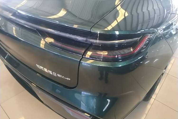 Used Geely Galaxy 8 2025 130km EM-P Starship Edition Right Rear Taillight