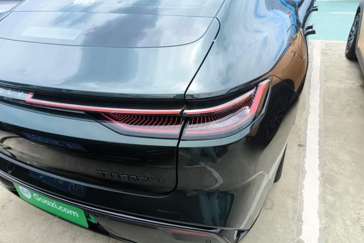 Used Geely Galaxy 8 2025 130km EM-i Deluxe Edition Right Rear Taillight