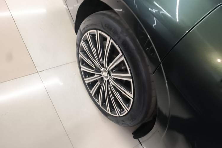 Used Geely Galaxy 8 2025 130km EM-P Starship Edition Right Rear Wheel Hub