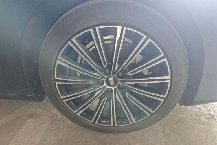 Used Geely Galaxy 8 2025 130km EM-P Starship Edition Right Rear Wheel Hub