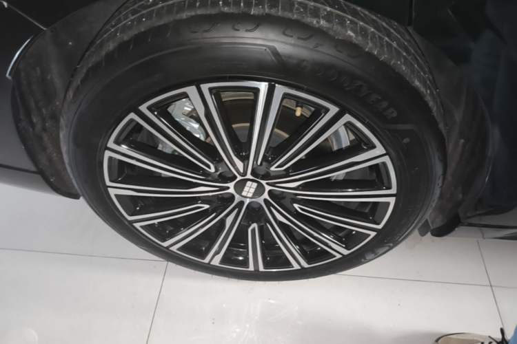 Used Geely Galaxy 8 2025 130km EM-P Starship Edition Right Rear Wheel Hub
