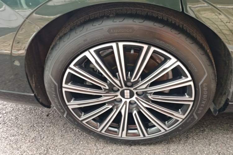 Used Geely Galaxy 8 2025 130km EM-P Starship Edition Right Rear Wheel Hub