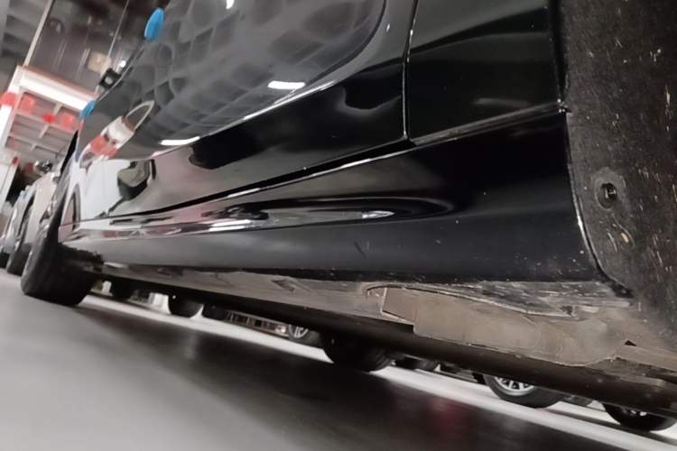 Used Geely Galaxy 8 2025 130km EM-P Starship Edition Right Side Sill