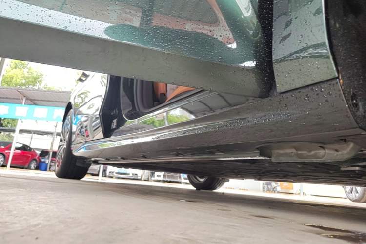 Used Geely Galaxy 8 2025 130km EM-P Starship Edition Right Side Sill
