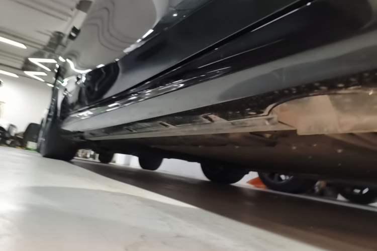 Used Geely Galaxy 8 2025 130km EM-i Deluxe Edition Right Side Sill