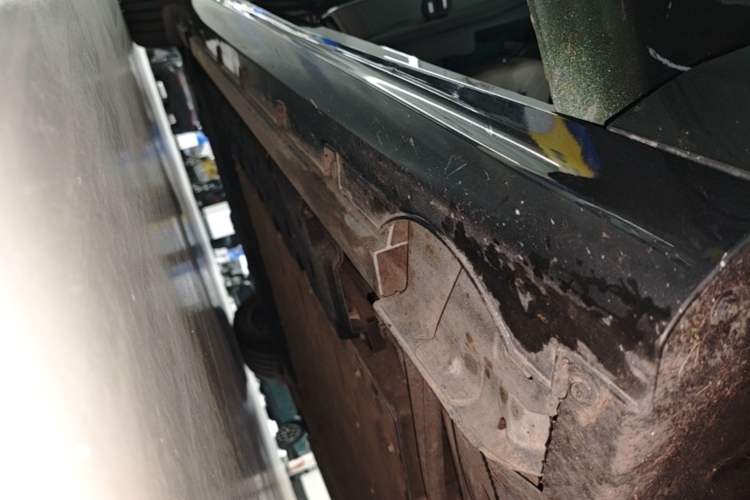 Used Geely Galaxy 8 2025 130km EM-i Prestige Edition Right Side Sill