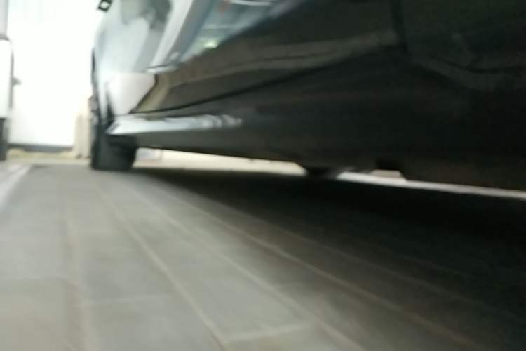 Used Geely Galaxy 8 2025 130km EM-P Starship Edition Right Side Sill