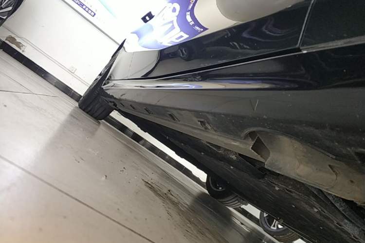Used Geely Galaxy 8 2025 130km EM-P Starship Edition Right Side Sill