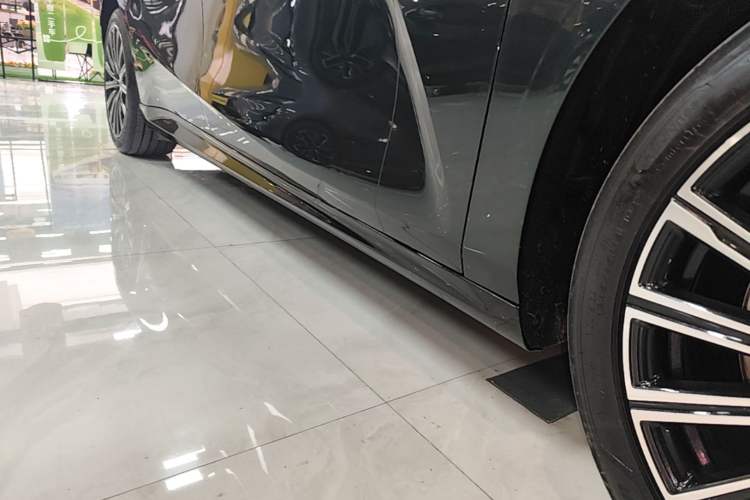 Used Geely Galaxy 8 2025 130km EM-P Starship Edition Right Side Sill