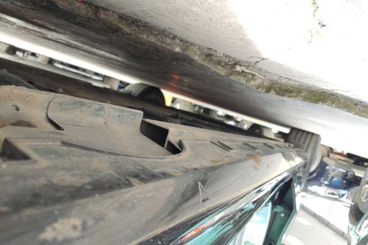 Used Geely Galaxy 8 2025 130km EM-i Prestige Edition Right Side Sill