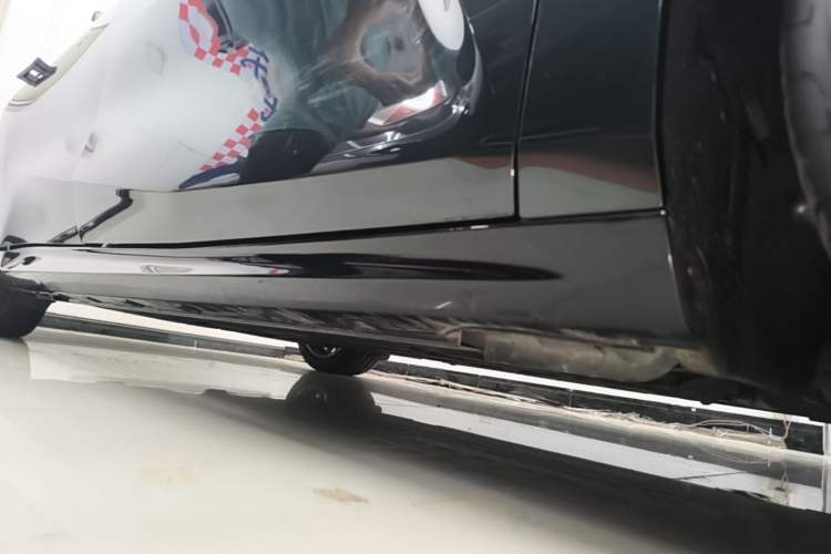 Used Geely Galaxy 8 2025 130km EM-P Starship Edition Right Side Sill