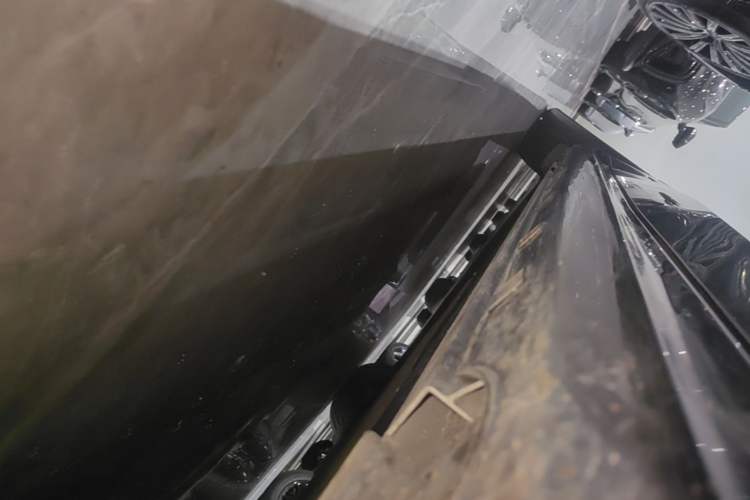 Used Geely Galaxy 8 2025 130km EM-i Deluxe Edition Right Side Sill