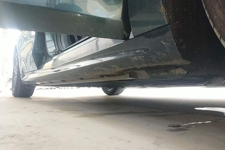 Used Geely Galaxy 8 2025 130km EM-i Prestige Edition Right Side Sill