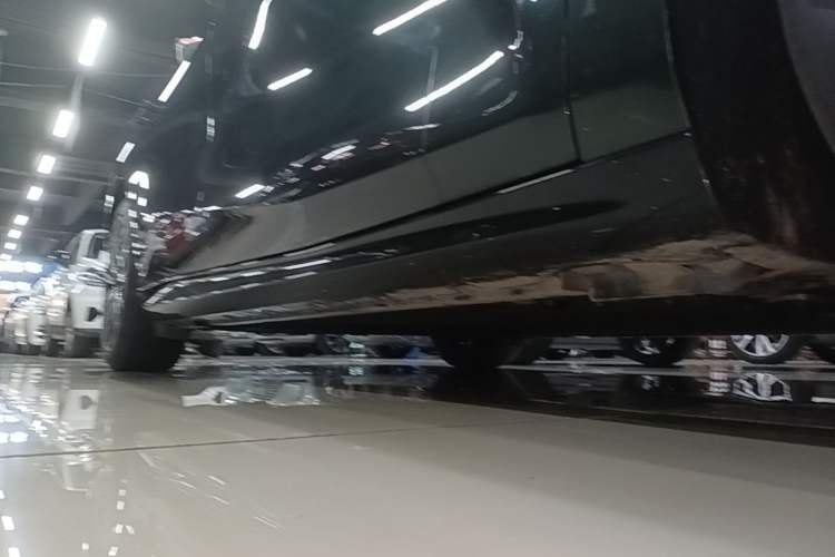 Used Geely Galaxy 8 2025 130km EM-P Starship Edition Right Side Sill